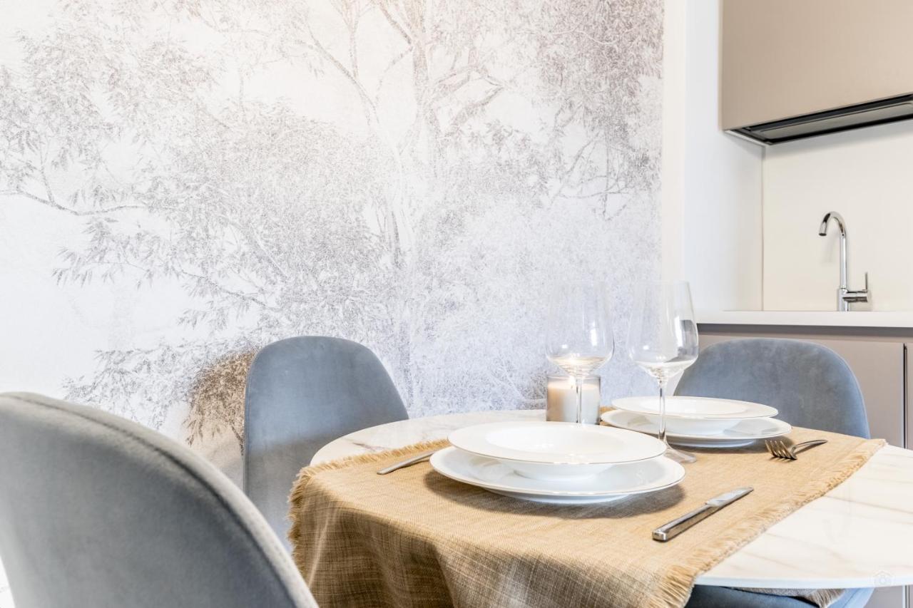 Bbhome Design Suite Apartment Over Trastevere District Róma Kültér fotó