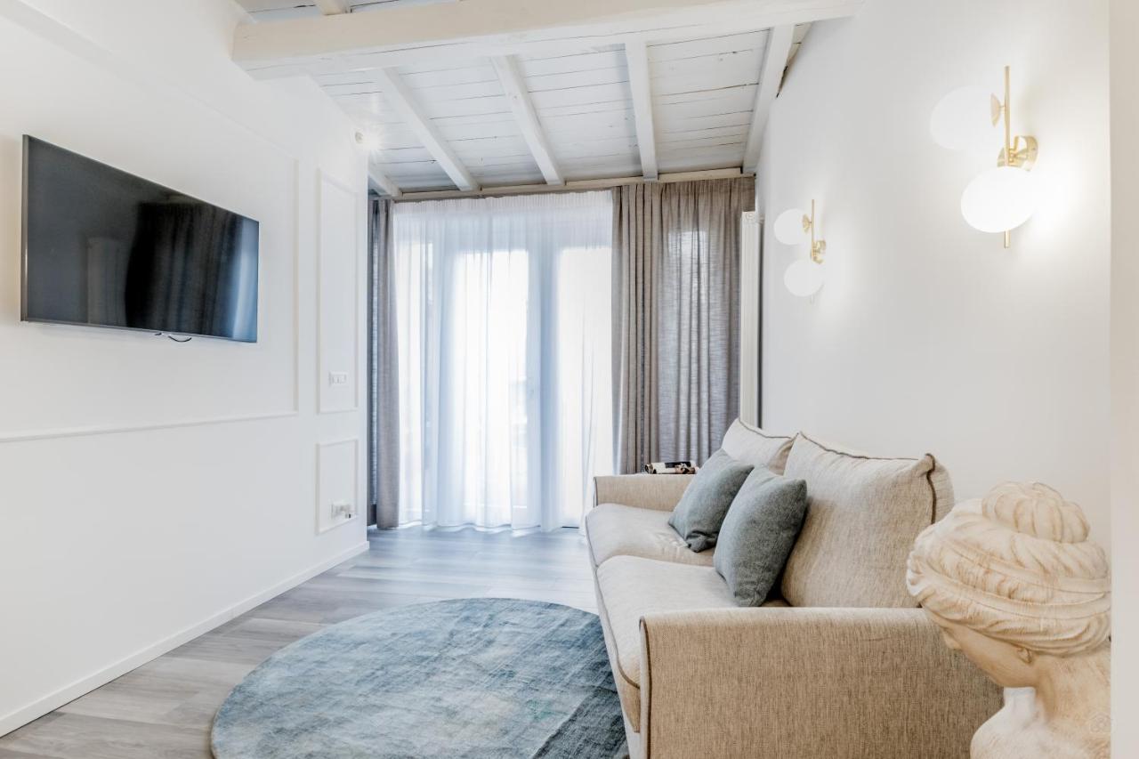 Bbhome Design Suite Apartment Over Trastevere District Róma Kültér fotó